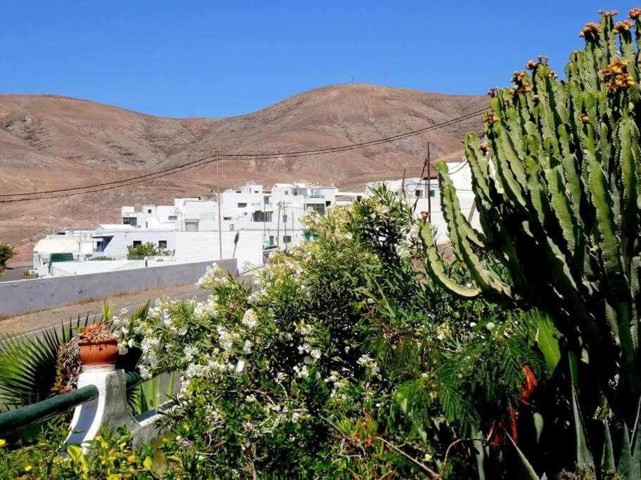 Casa Descanso Con Jacuzzi En Playa Quemada Exteriör bild
